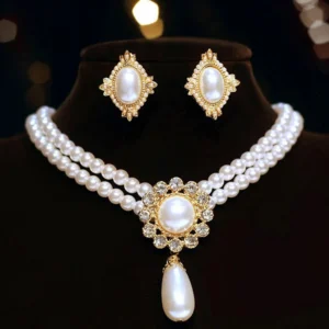 Lady Classic Exquisite  NECKLACE Jewelry - Image 1