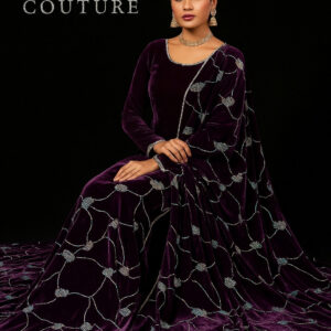 Crafted from sumptuous velvet, - Image 1